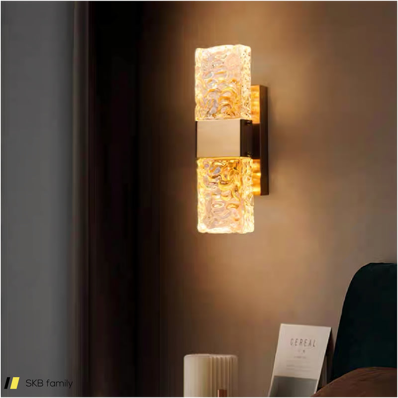 Grand Glass Wall Lamp 240914-234918", "refusal": null