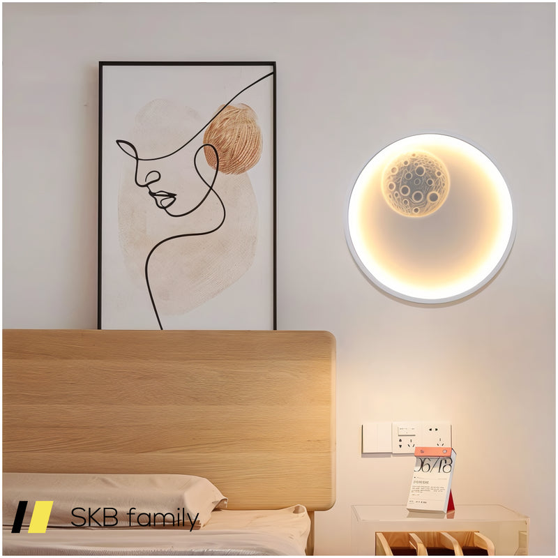 Wall Lamp Space 241214-236699", "refusal": null