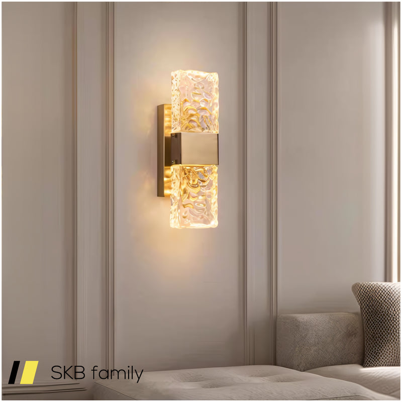 Grand Glass Wall Lamp 240914-234918", "refusal": null